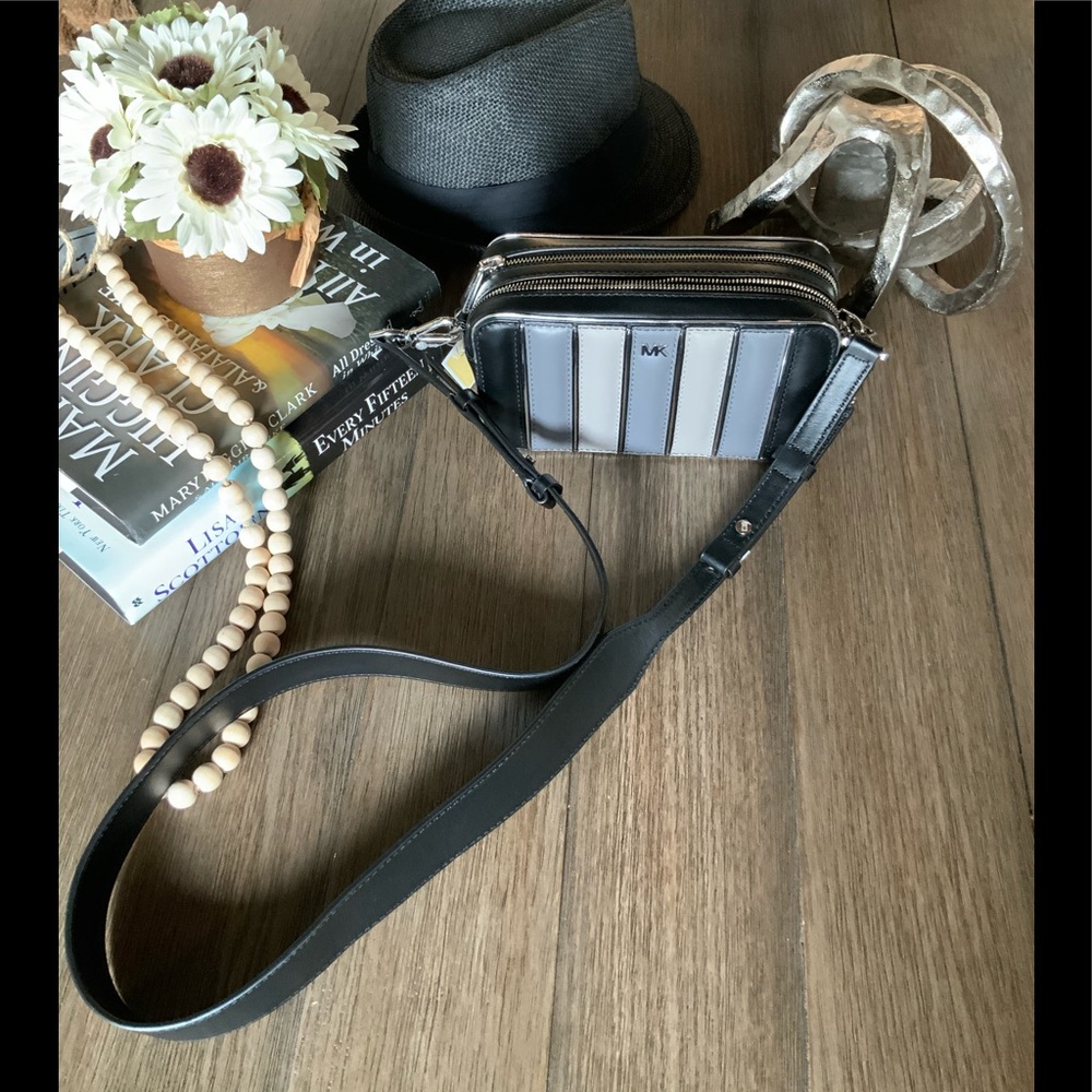 ❌❌sold❌❌Michael Kors - Picture 3 of 7